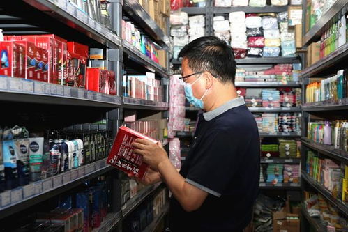 新疆圓滿(mǎn)完成化妝品集中交易市場(chǎng)監(jiān)督檢查階段工作 筑牢零售安全防線(xiàn)